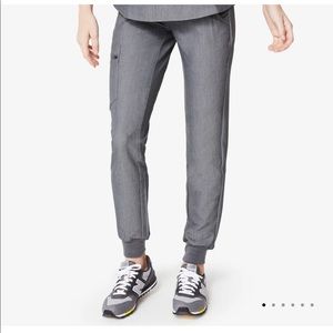 FIGS Zamora jogger scrub pants in graphite xs